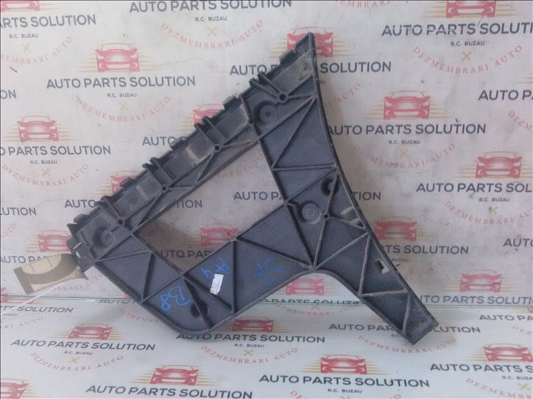 Suport dreapta bara spate AUDI A4 B8 an fabr. 2010