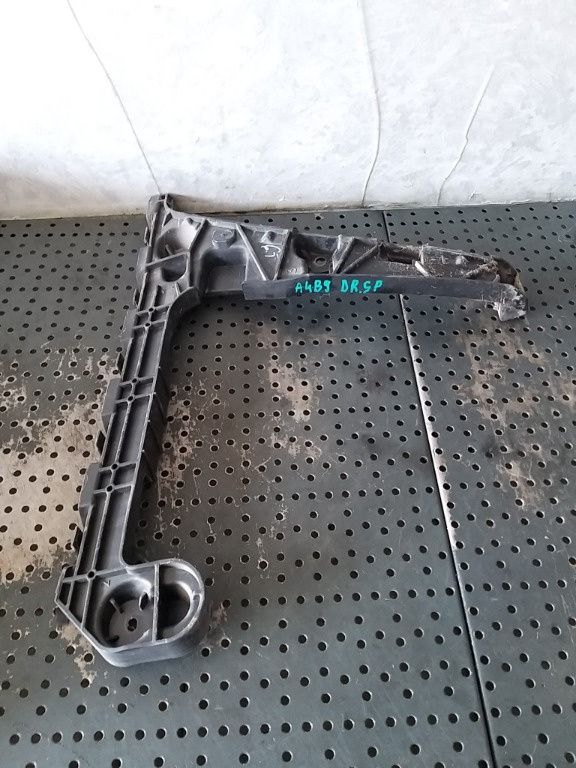 Suport dreapta bara spate audi a4 b9 8w 8w5807454
