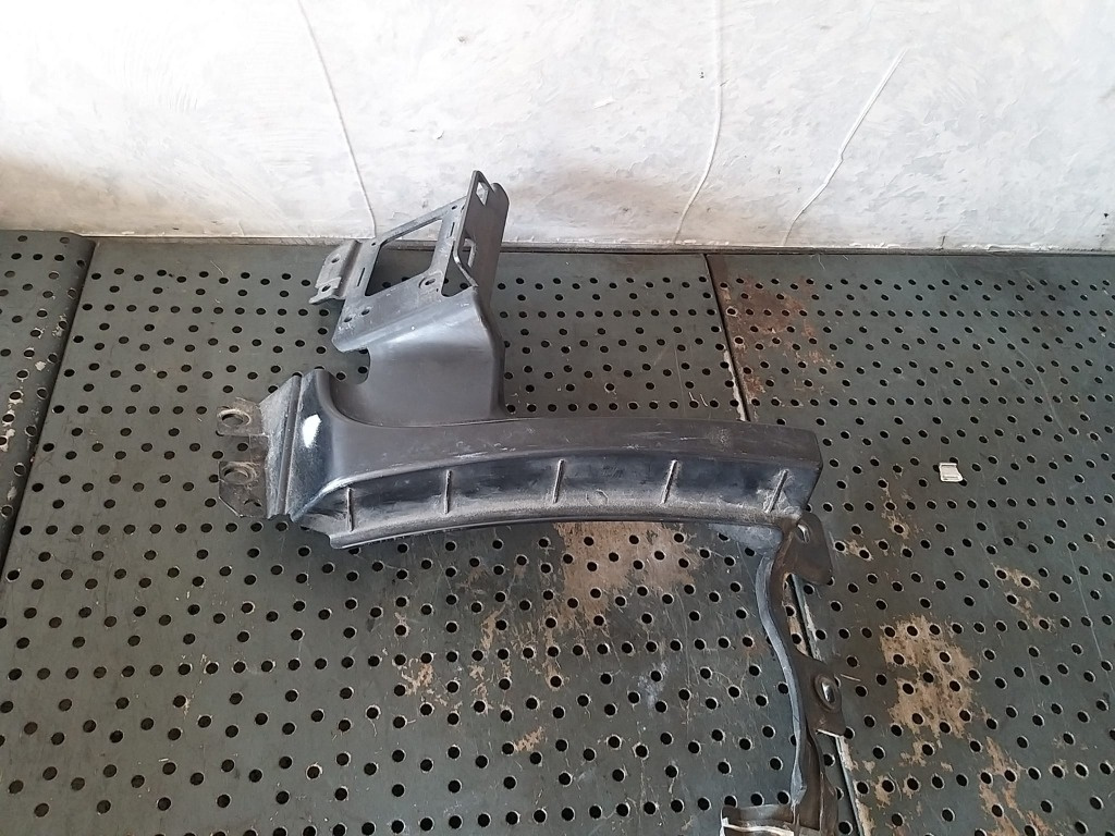 Suport dreapta bara spate land rover range rover evoque l538 bj3217e800a