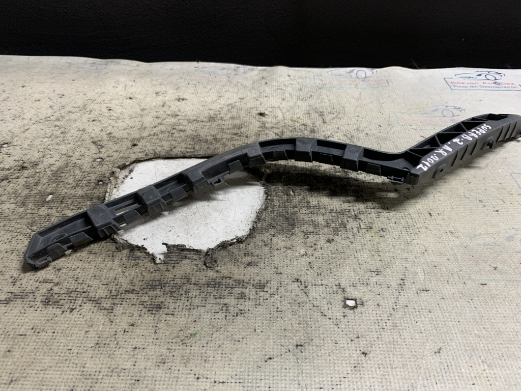 Suport dreapta bara spate Skoda Superb 2 - Motorina 2012, 3T5807394
