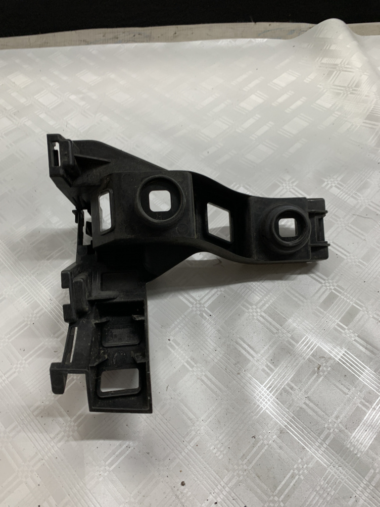 Suport dreapta bara spate Volkswagen Golf 7 - Motorina 2013, 5G9807394A