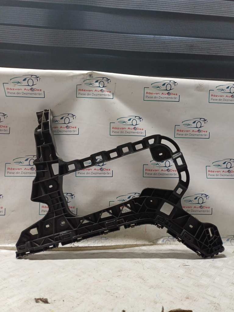Suport dreapta bara spate Volkswagen Passat B8 Break - Motorina 2016, -