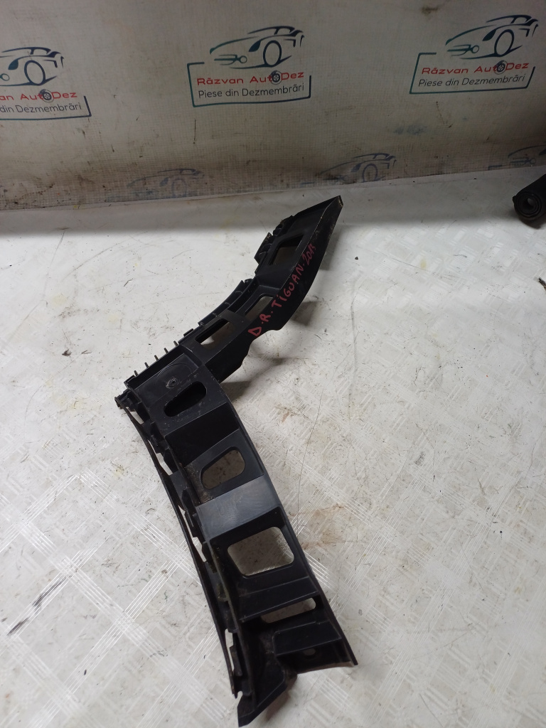 Suport dreapta bara spate Volkswagen Tiguan 2.0 Motorina 2013, 5N0807394A