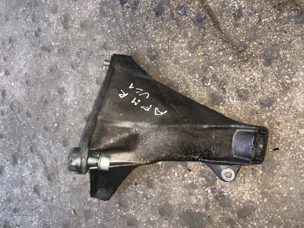 Suport dreapta motor Volkswagen Passat B5 [1996 - 2000] Sedan 4-usi (3B2)