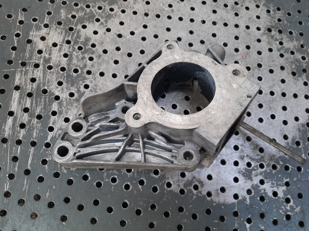 Suport egr 1.9 d 939a2000 alfa romeo 159 fiat croma bb0078155