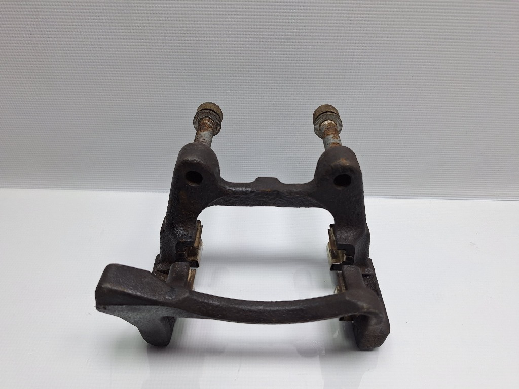 Suport etrier dreapta spate VOLKSWAGEN PASSAT (365) [ 2010 - 2014 ] 1.6 TDi (CAYC)