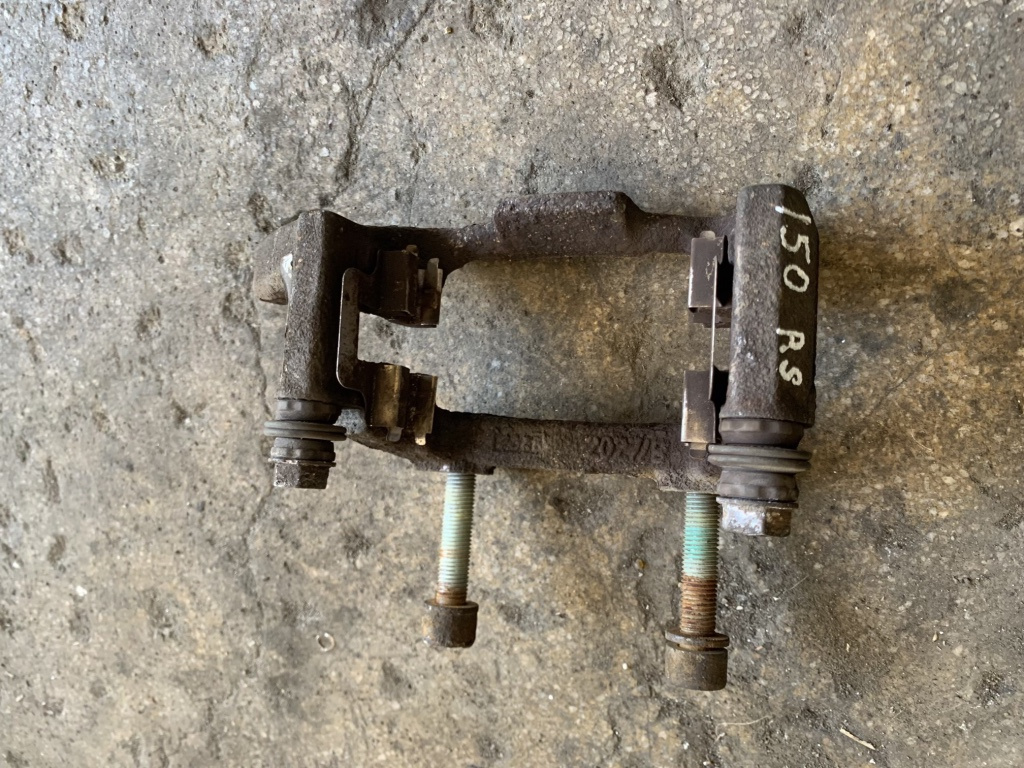 Suport etrier dreapta spate Volkswagen VW Jetta 5 [2005 - 2011] Sedan 4-usi 2.0 TDI MT (140 hp) (1K2)