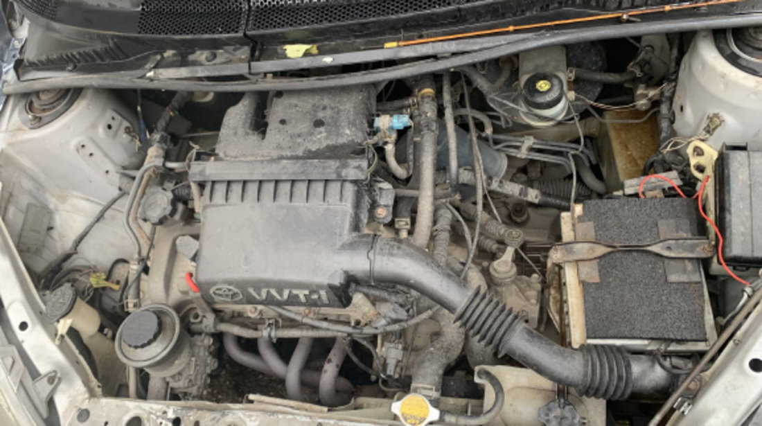 Suport etrier spate stanga Toyota Yaris P1 [1999 - 2003] Hatchback 3-usi 1.0 MT (68 hp)