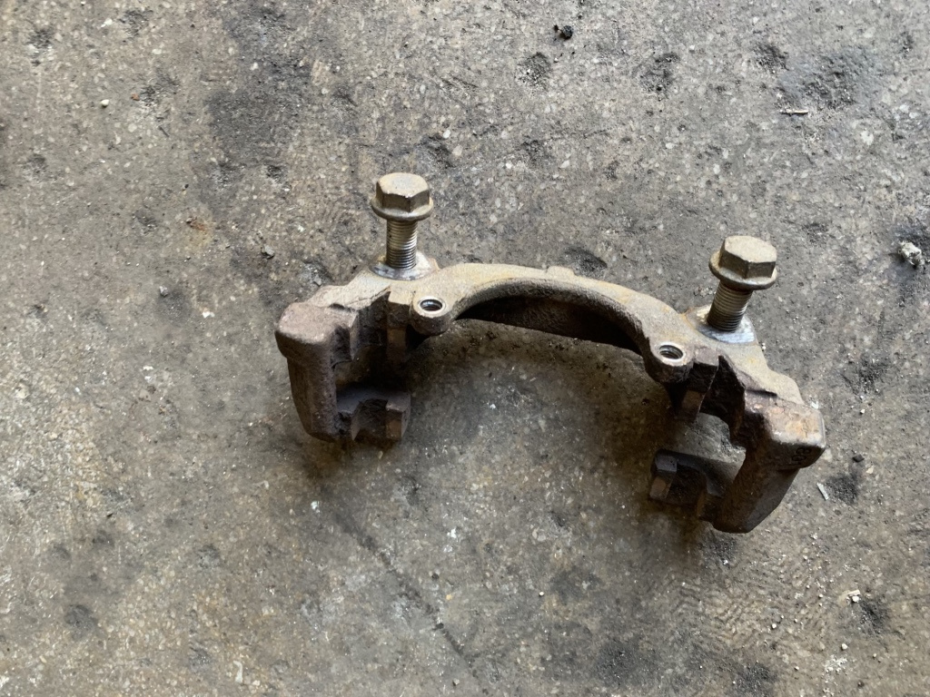 Suport etrier stanga fata Volkswagen VW Jetta 5 [2005 - 2011] Sedan 4-usi 2.0 TDI MT (140 hp) (1K2)
