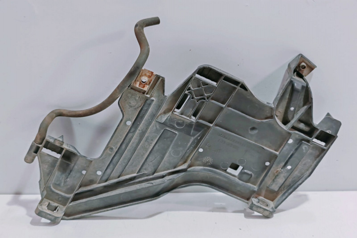 Suport far dreapta 1301073034 Audi A4 B8/8K [2007 - 2011]