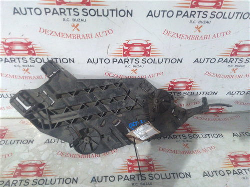Suport far dreapta 2.0 tdi SKODA OCTAVIA 2 an fabr. 2011