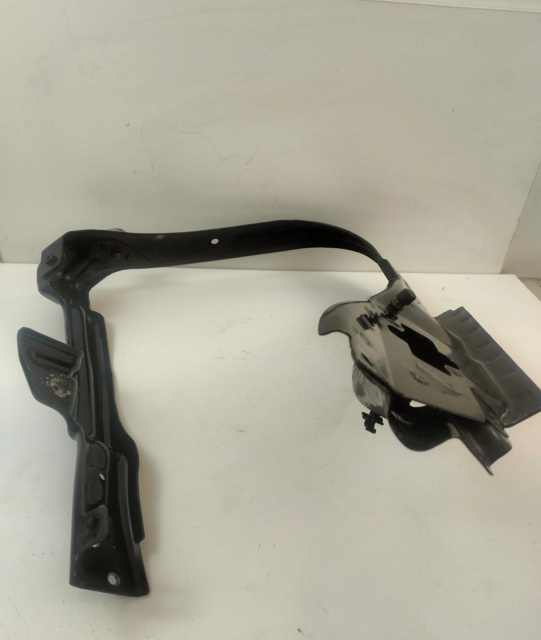 Suport far dreapta A2048173420 Mercedes-Benz C-Class W204/S204 [2007 - 2012]