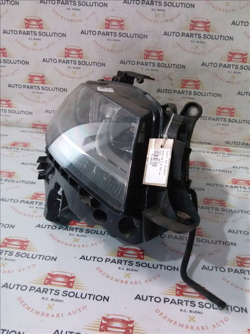 Suport far dreapta AUDI A4 2.0 TDI an fabr. 2011