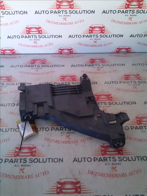 Suport far dreapta AUDI A5 3.0 TDI 4x4 an fabr. 2011