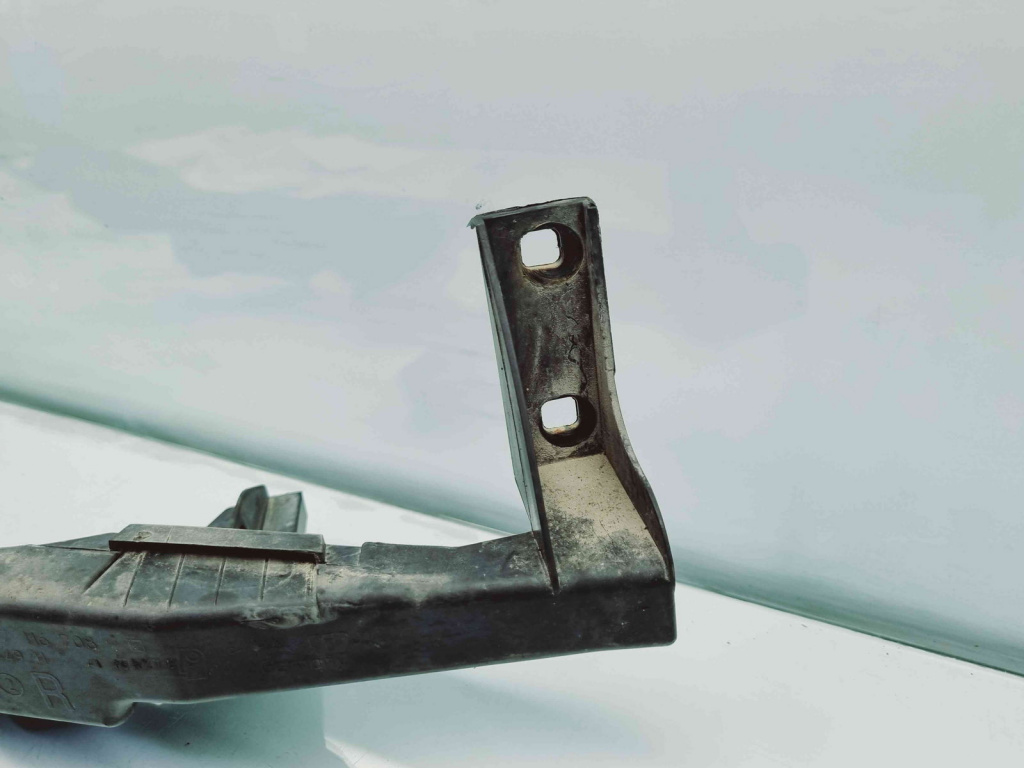 Suport far dreapta Bmw 3 Touring (E91) [Fabr 2005-2011] 7116708