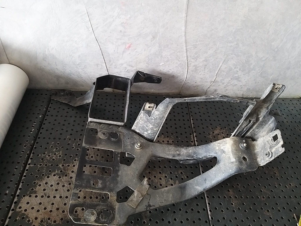Suport far dreapta bmw seria 5 e60 51647033732 15873800