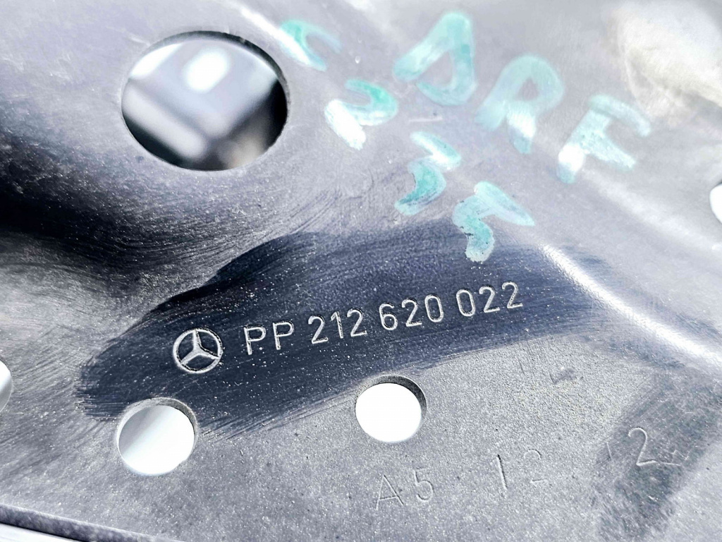Suport far dreapta Mercedes Clasa E (W212) AMG [Fabr 2009-2016] PP212620022
