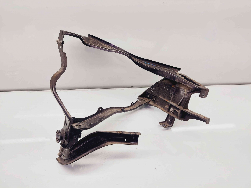 Suport far dreapta Mercedes Clasa E (W212) [Fabr 2009-2016] 212620022