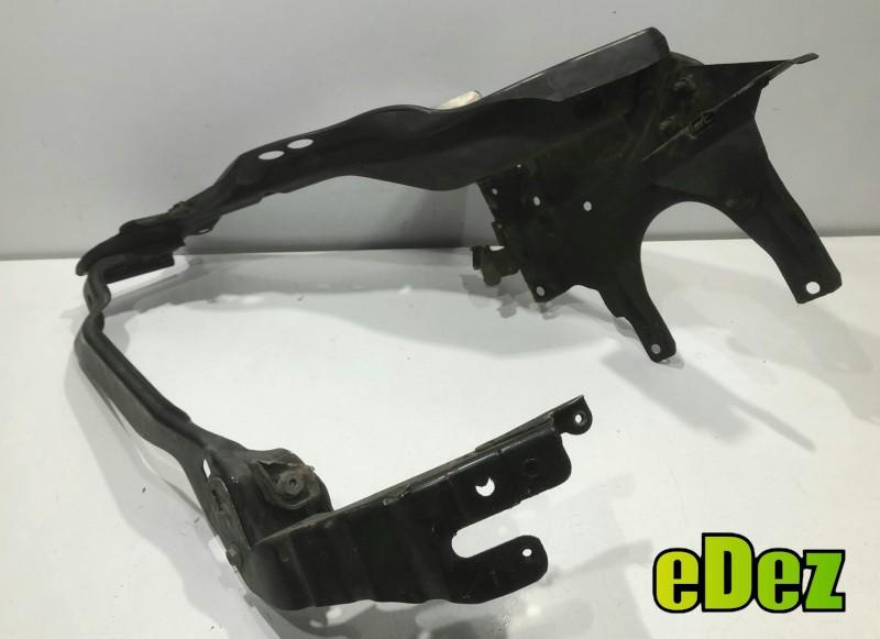 Suport far dreapta Mercedes CLS (2004-2010) [C219] w219