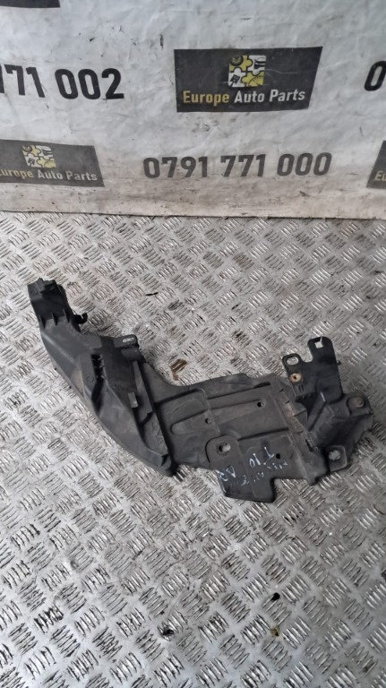Suport far dreapta Renault Megane 3 1.5 DCI an 2010 cod 622220003R
