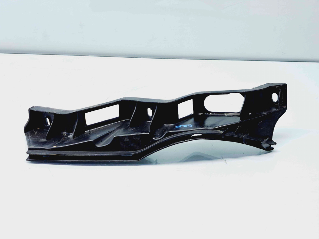 Suport far dreapta Volkswagen Passat B6 (3C2) [Fabr 2005-2010] 3C0807890