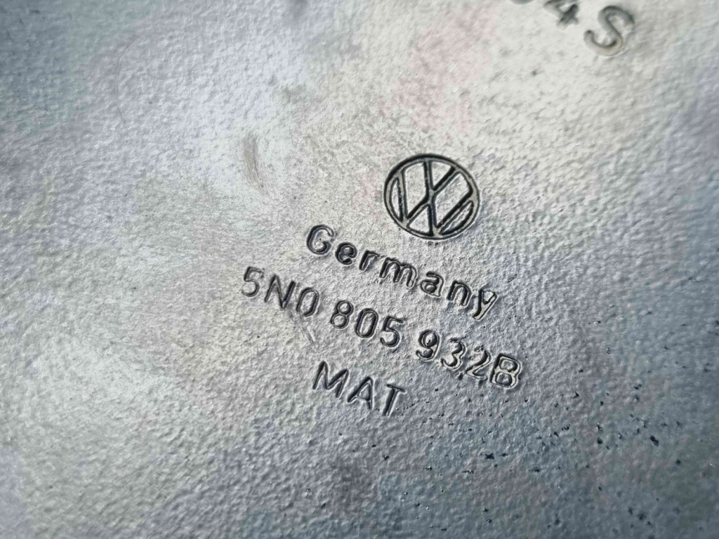 Suport far dreapta Volkswagen Tiguan (5N) [Fabr 2007-2016] 5N0805932B