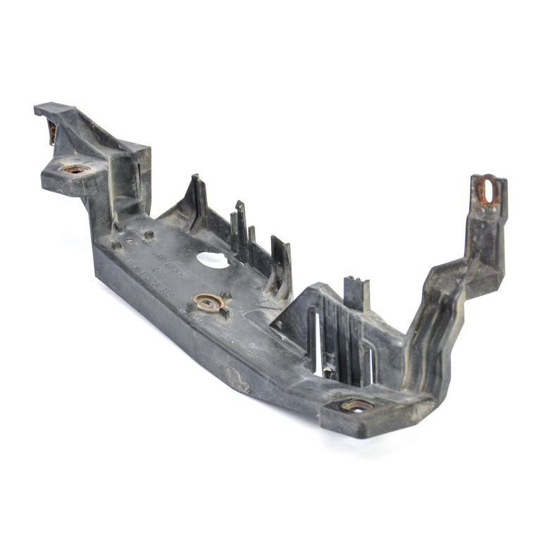 Suport Far Land Rover RANGE ROVER Mk 3 L322 (LM) 2002 - 2012 1301329336