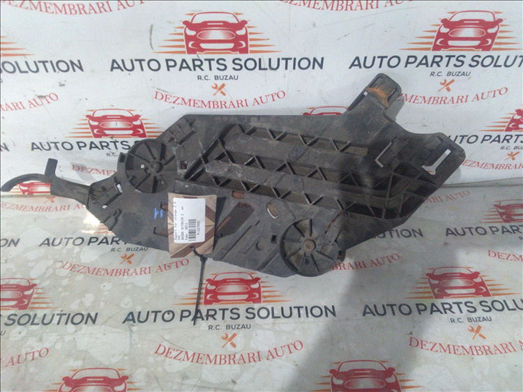 Suport far stanga 2.0 tdi SKODA OCTAVIA 2 an fabr. 2011
