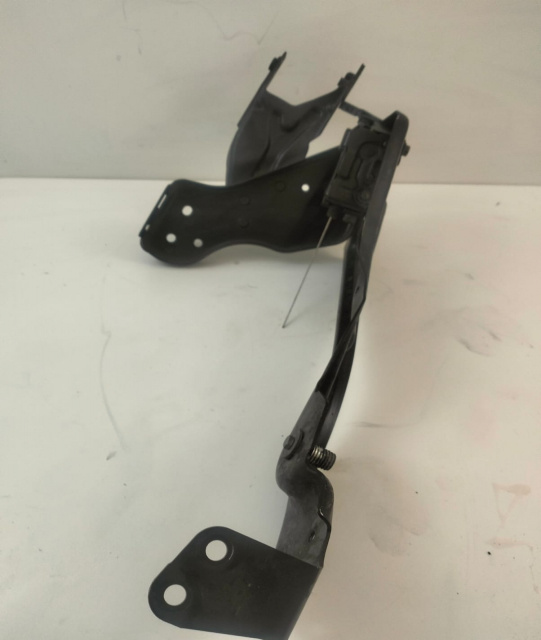 Suport far stanga A2046200191 Mercedes-Benz C-Class W204/S204 [2007 - 2012]