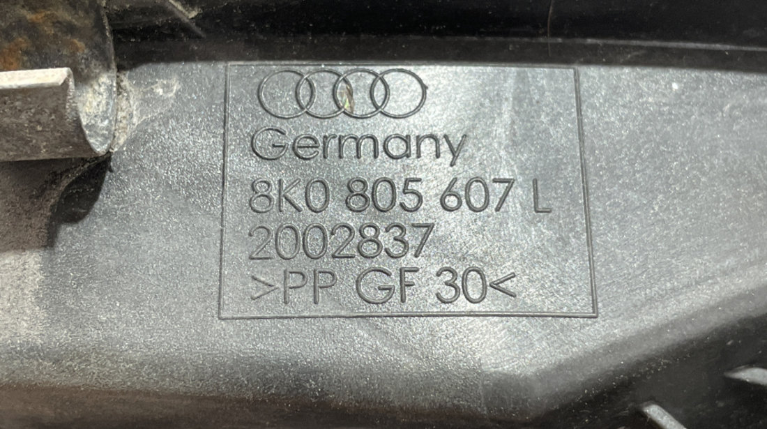 Suport far stanga Audi A4 B8 2.0TDI CAGA sedan 2009 (8K0805607L)