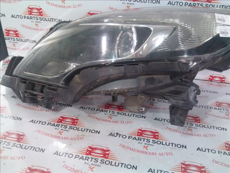 Suport far stanga OPEL ZAFIRA C an fabr. 2014