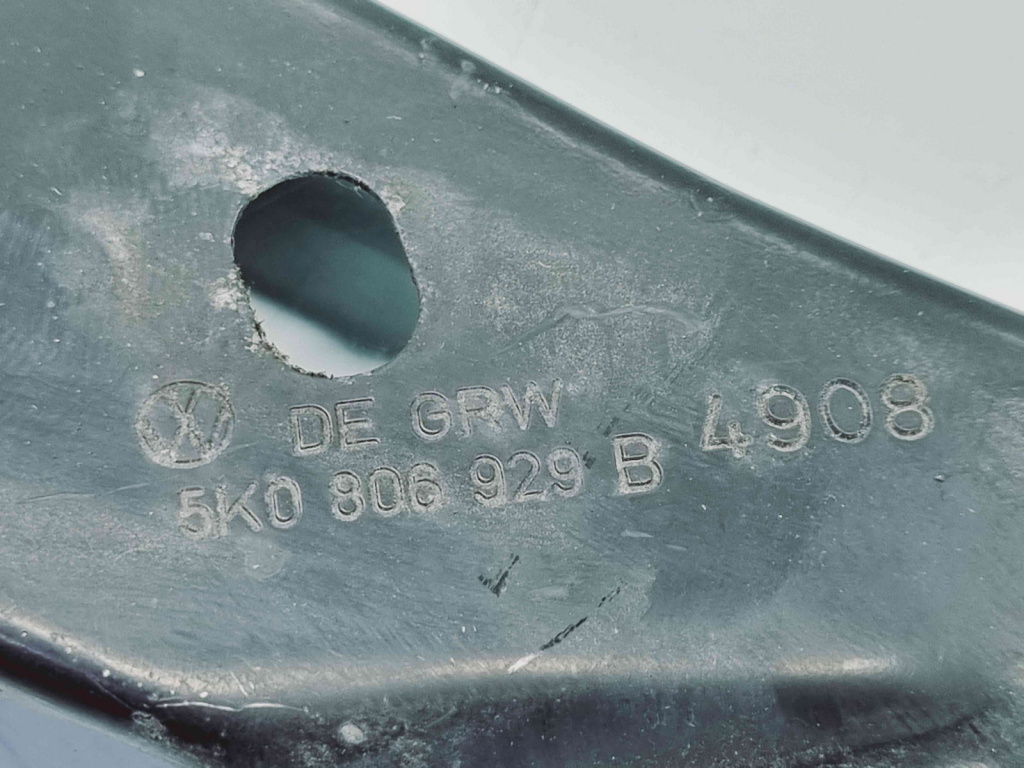 Suport far stanga Volkswagen Golf 6 (5K1) [Fabr 2009-2013] 5K0806929B