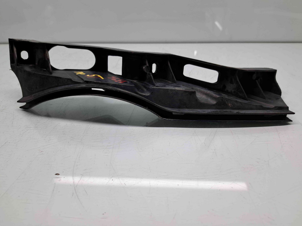 Suport far stanga Volkswagen Passat B6 (3C2) [Fabr 2005-2010] 3C0807889