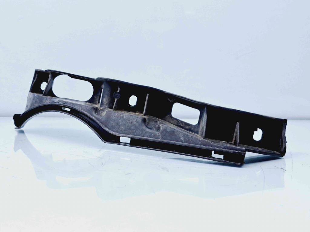 Suport far stanga Volkswagen Passat B6 (3C2) [Fabr 2005-2010] 3C0807889
