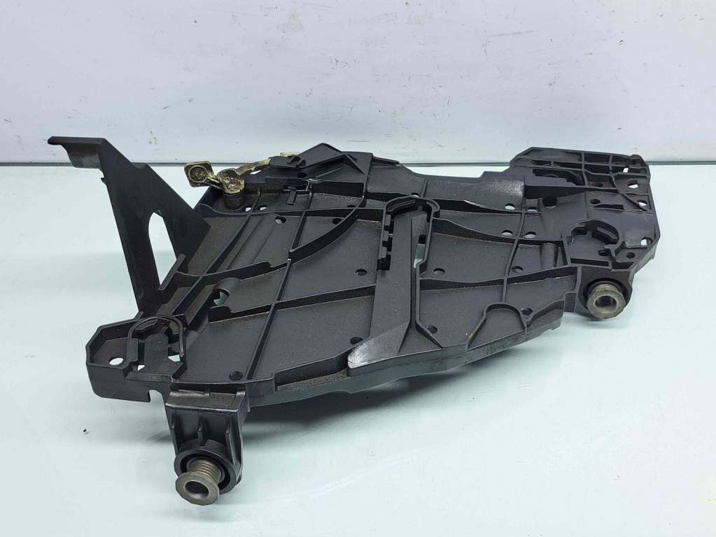 Suport far stanga Volkswagen Touareg (7LA, 7L6) [Fabr 2003-2010] OEM