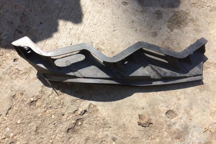 Suport far stanga Volkswagen VW Passat B6 [2005 - 2010] wagon 5-usi 2.0 TDI MT (140 hp) (3C5)