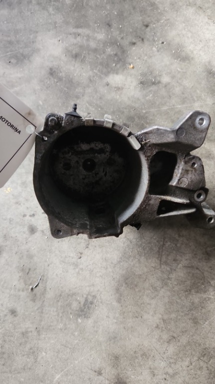 Suport filtru motorina Volvo V60 1.6 D2 D4162T 2012