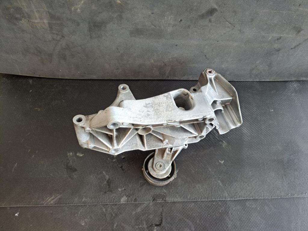 Suport generator electric Seat Toledo 2 1.6 16v - COD 032146169Q