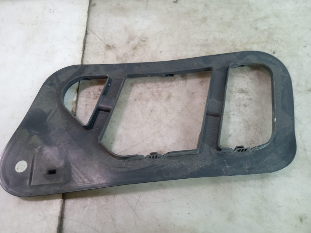 Suport grila capota A1668800805 Mercedes-Benz ML W166 [2011 - 2015] 2.2 cdi om651.960