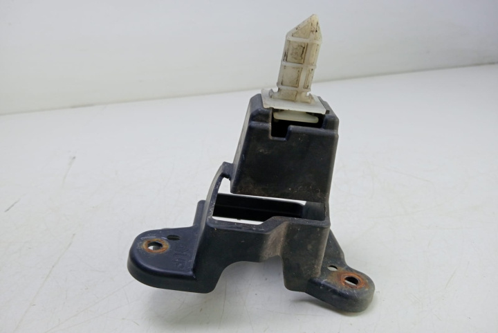 Suport grila dreapta fata BHN1-50153 Mazda 3 BM [2013 - 2016]