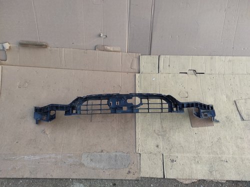 Suport grila radiator Audi A6 S- Line C7 (2014-2018) cod 4G0807233E / 4G0807095F / 4G0807096F