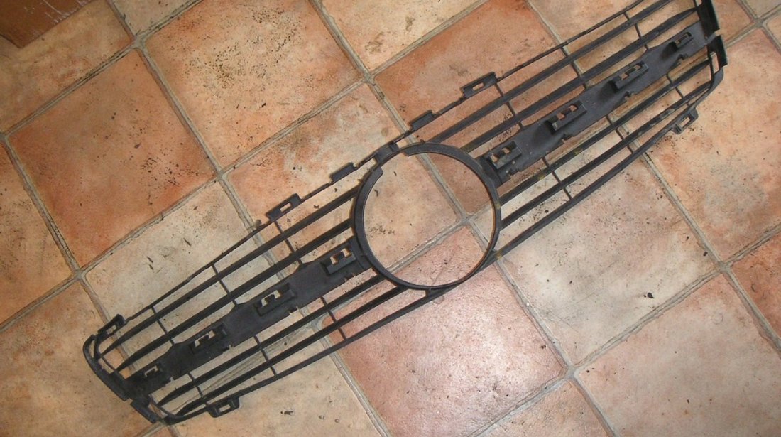 Suport grila radiator Mercedes CLS W218 AMG (2009-2012) cod A2188880023