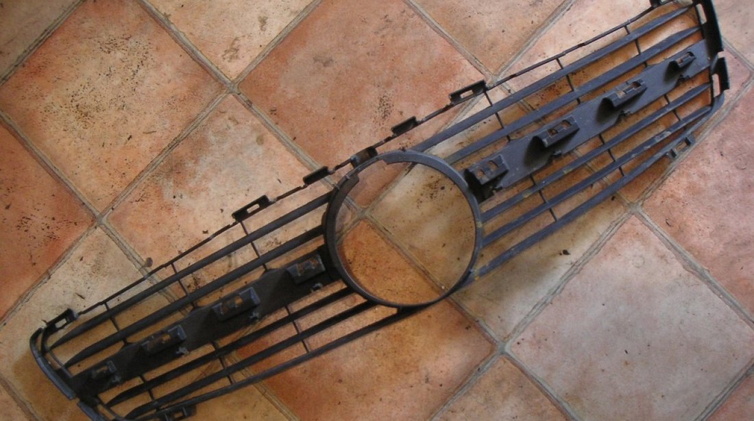 Suport grila radiator Mercedes CLS W218 AMG (2009-2012) cod A2188880023