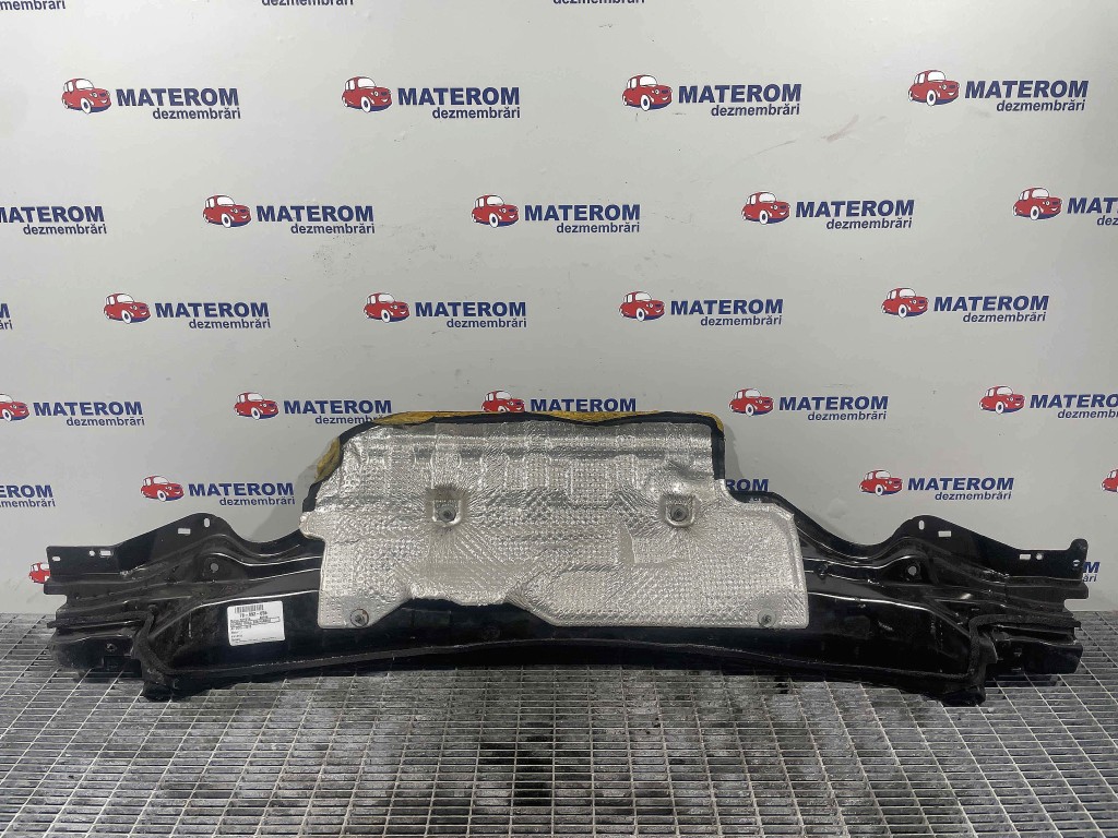 SUPORT GRILA SUB PARBRIZ TOYOTA AURIS -