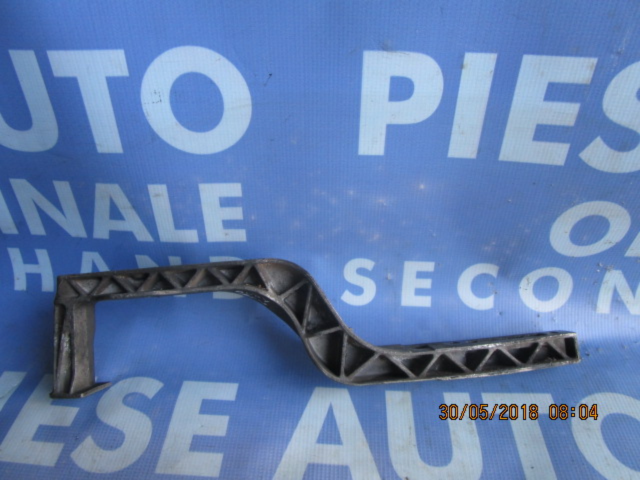 Suport grup Audi A4 2.5tdi Quattro; 8D0599289