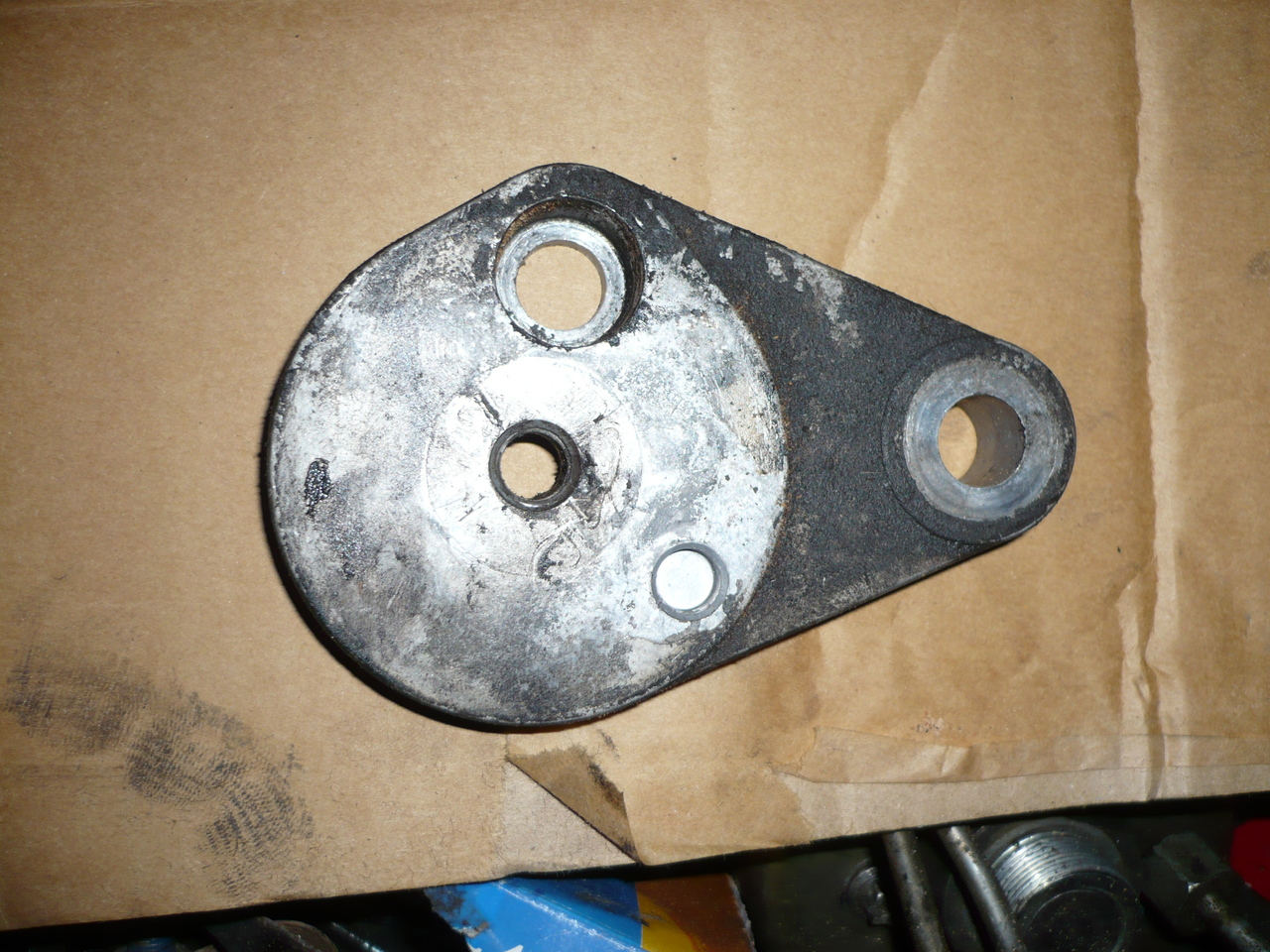 Suport intinzator Opel Frontera 2 5 tds 97 98