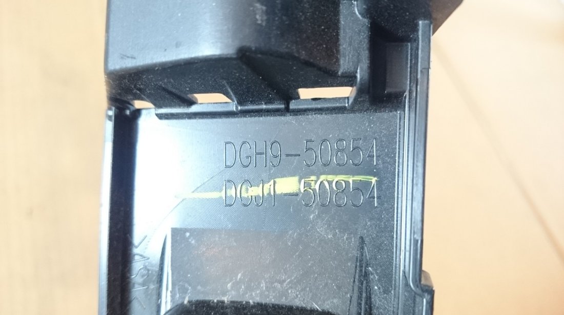 Suport lampi numar camera spate Mazda CX-30 cod DGH9-50854 / DCJ1-50854