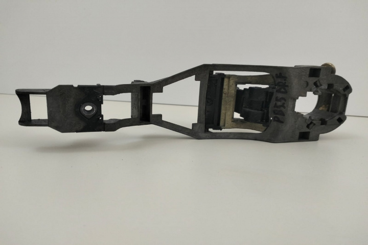 Suport mâner exterior dreapta spate Volkswagen VW Passat B5.5 [facelift] [2000 - 2005]