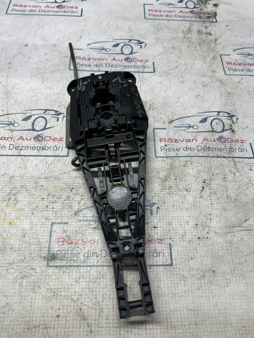 Suport mâner exterior stânga fata Opel Insignia A 2010, 13305780