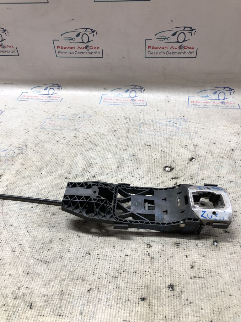 Suport mâner exterior stânga fata Volkswagen Golf 6 2006, 5N0837885G